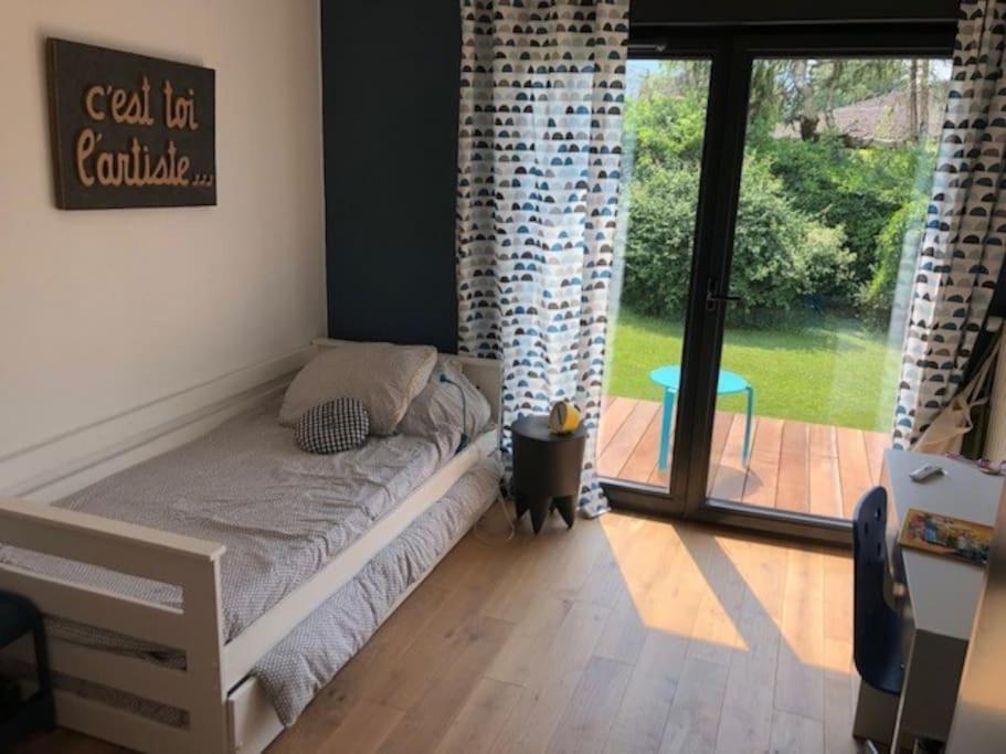 Maison De Vacances 220M2 Vue Lac Et Chateau Menthon-Saint-Bernard Exteriér fotografie